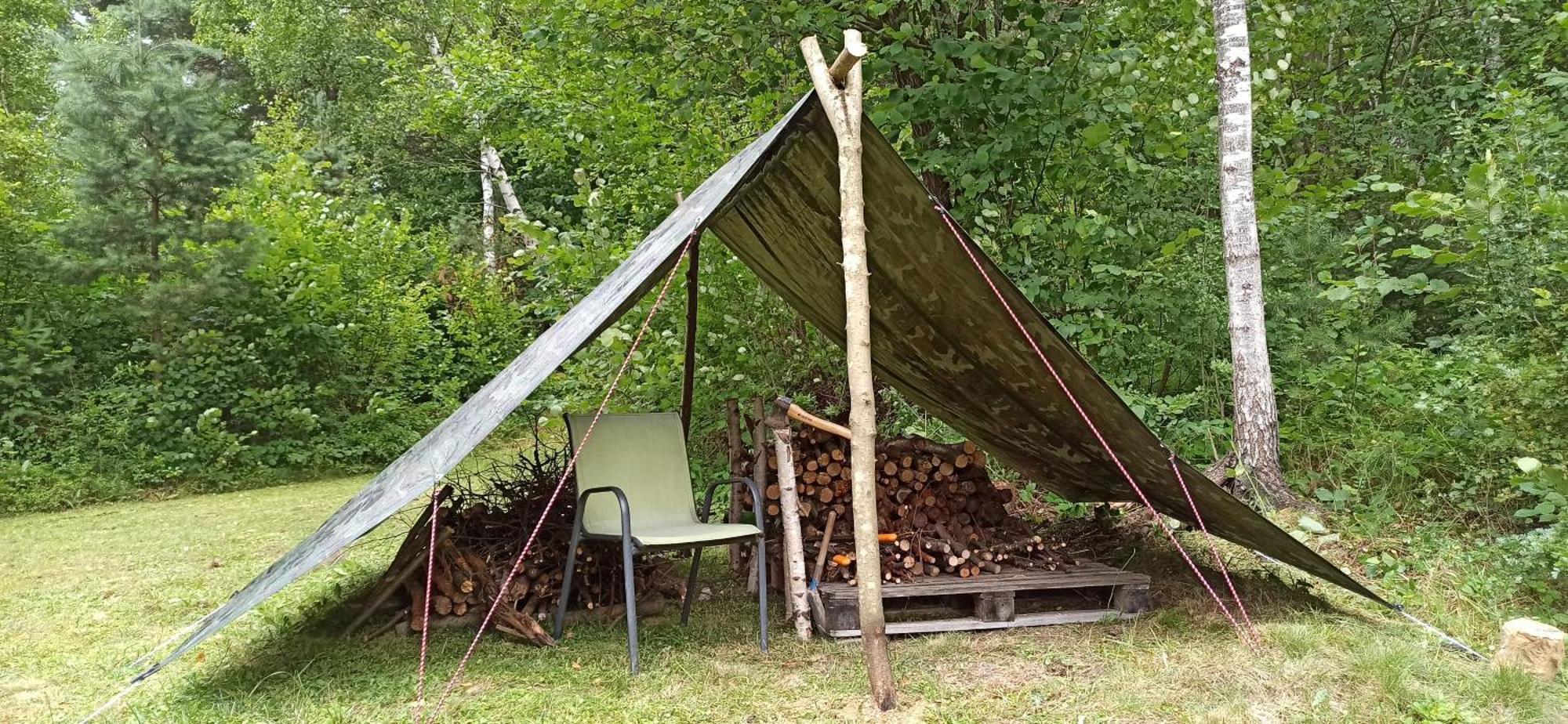 Survivalowa Chata W Lesie Bukowsko Eksteriør billede